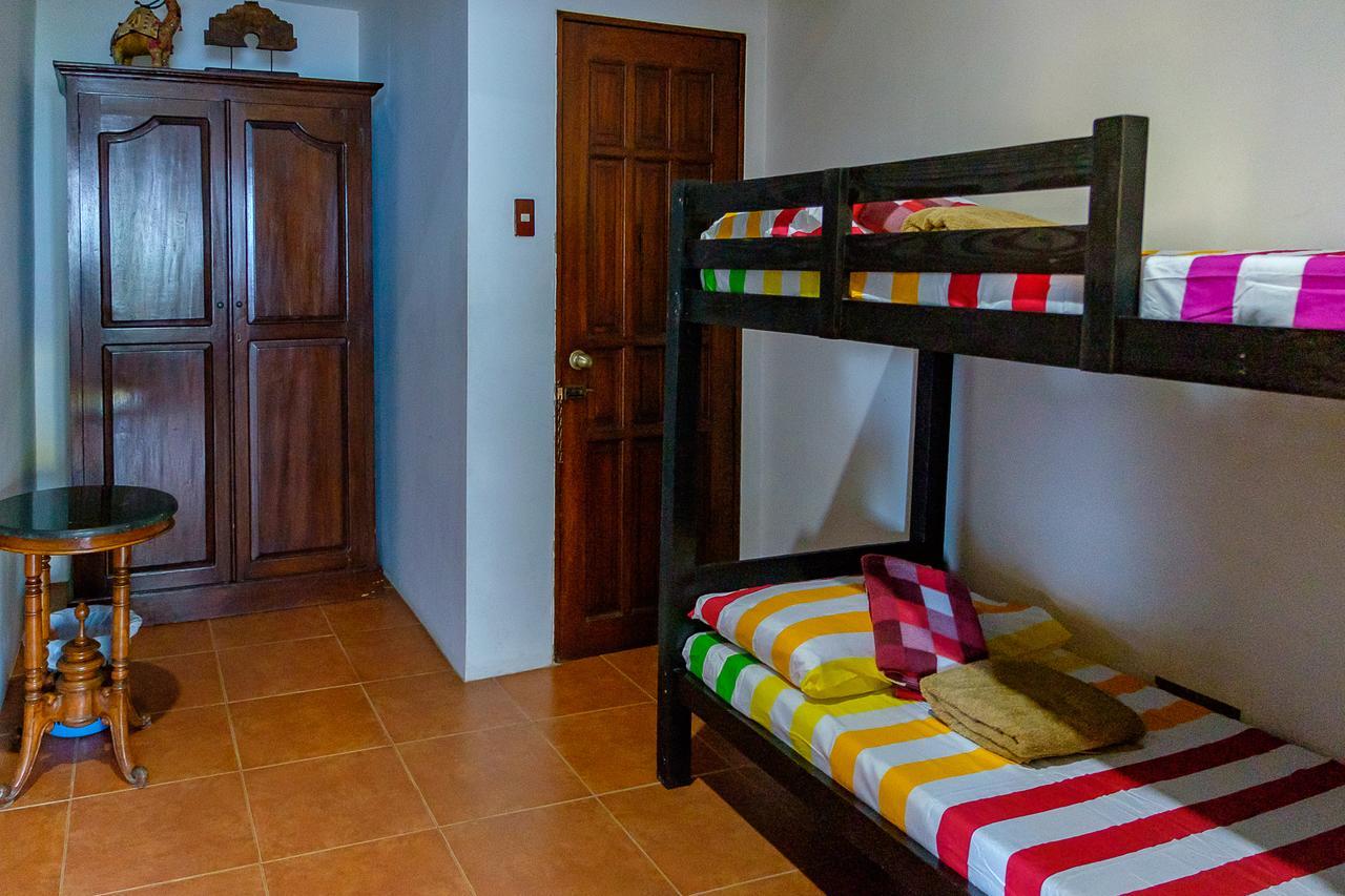Albergue Ayo Homtel Isla de Mactán Exterior foto