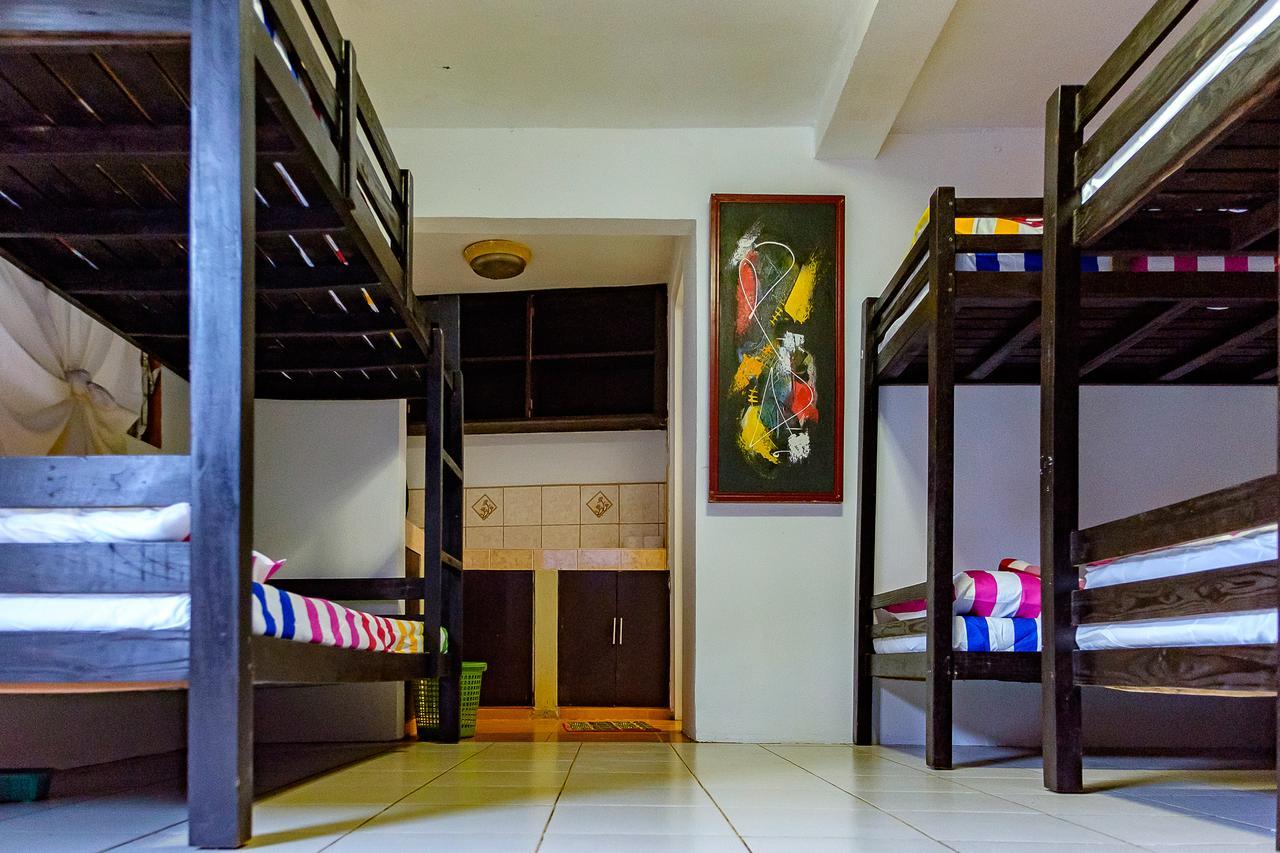 Albergue Ayo Homtel Isla de Mactán Exterior foto